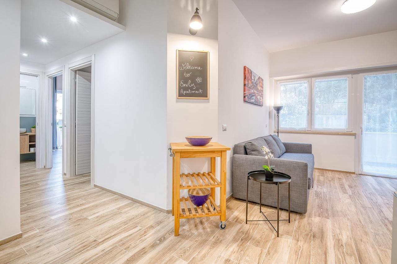 Emily Valles Apartment Saint Peter'S Rom Exterior foto